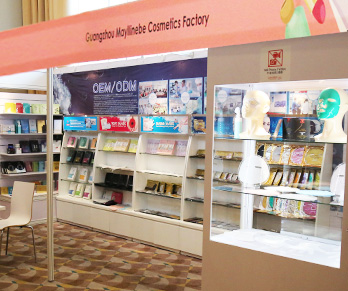 Mayllinebe відвідала шоу по догляду за шкірою – Cosmopack Asia Hong Kong 2015
